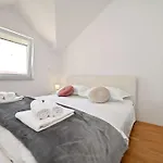 L & Z Visnjik Lägenhet