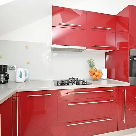 L & Z Visnjik ,free Private Garage & Self Check-in Apartment *